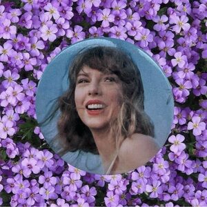 $3 Add-On 🆕Taylor Swift Button Pin